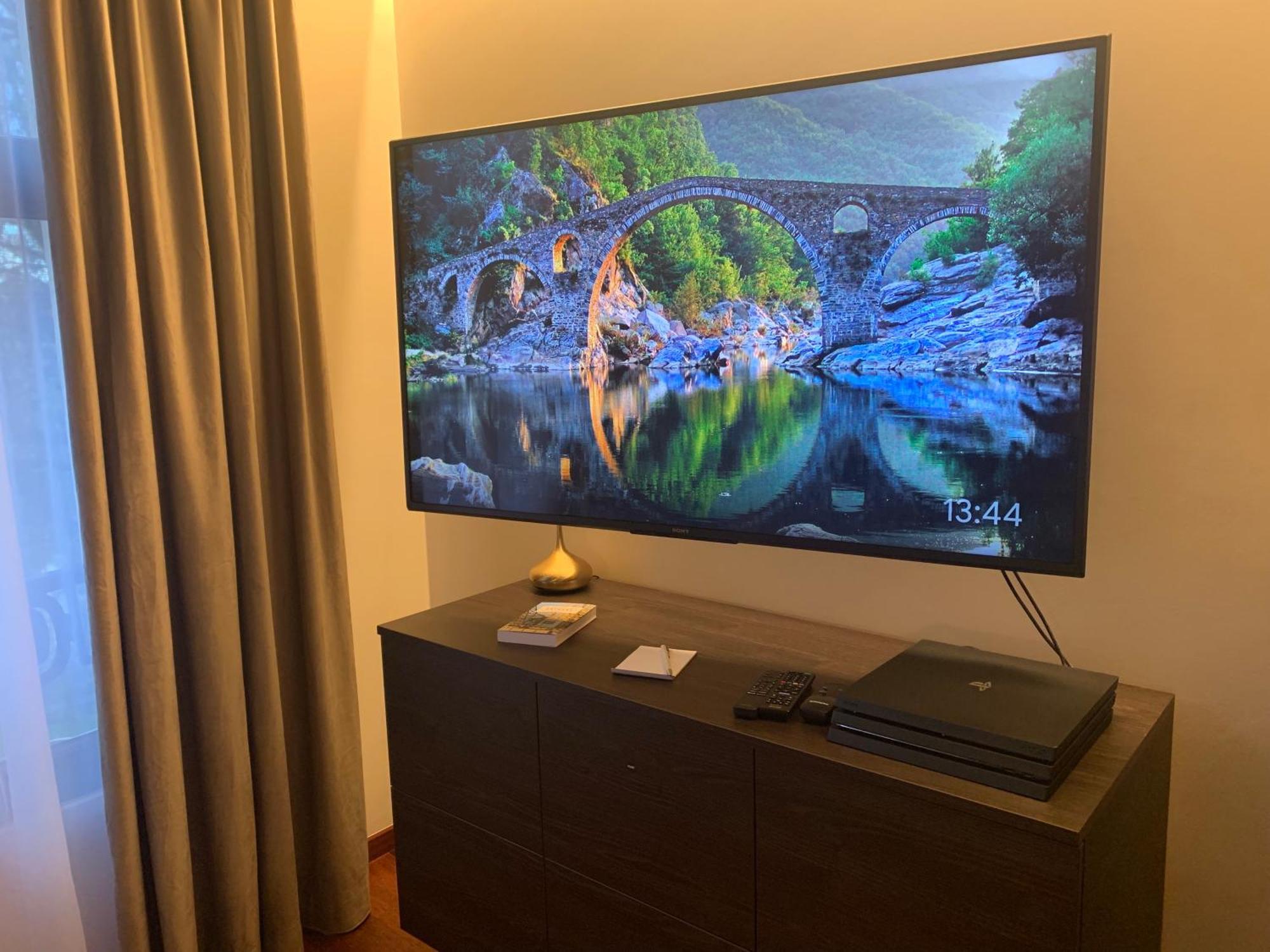 Botanique Suites Airbnb, Антверпен Екстериор снимка
