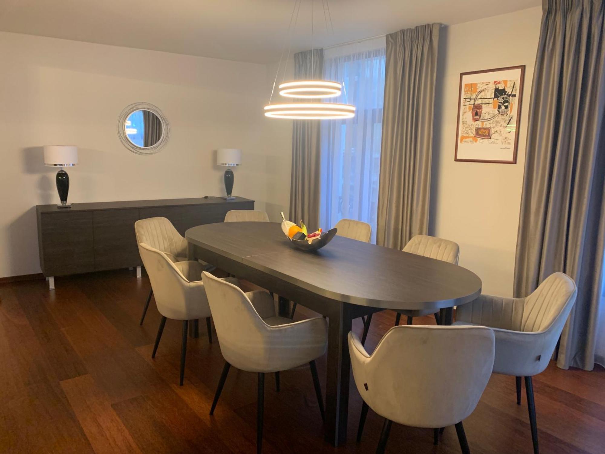 Botanique Suites Airbnb, Антверпен Екстериор снимка